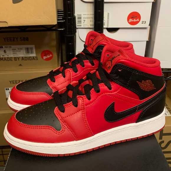 Nike Air Jordan 1 Mid Reverse Bred Black Red Shoes GS Men 554725-660 554724-660 - Picture 6 of 12